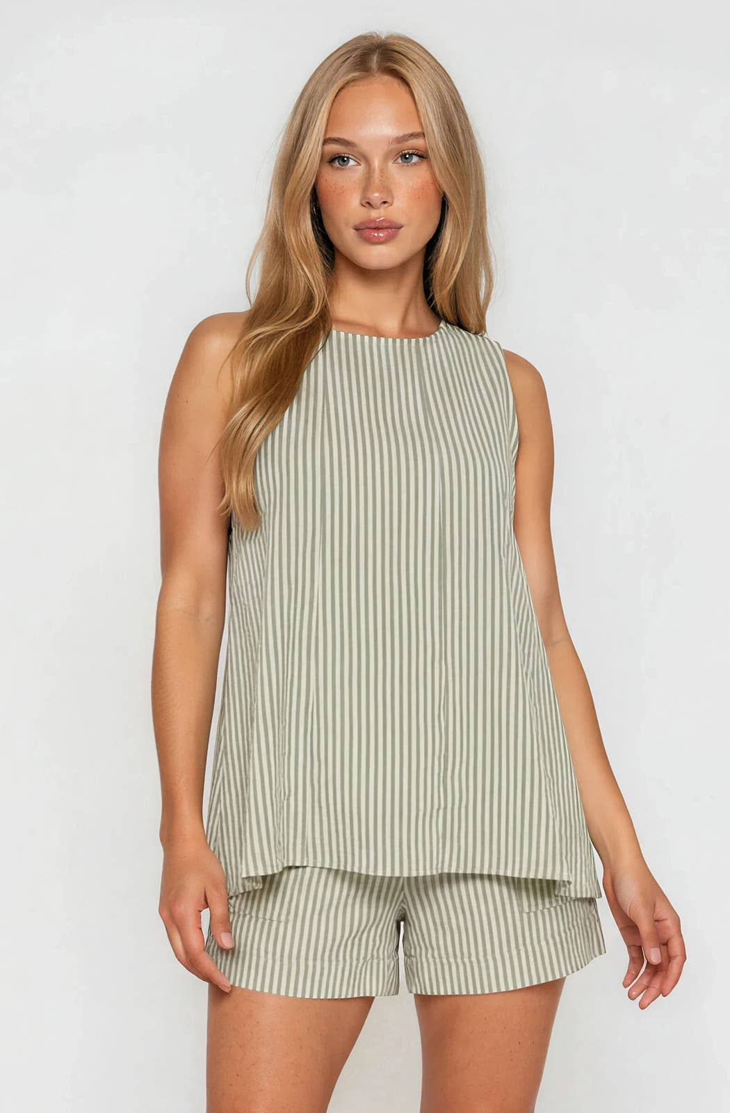 A LINE VERTICAL SEAM TOP & PATCH POCKET STRIPE SHORTS