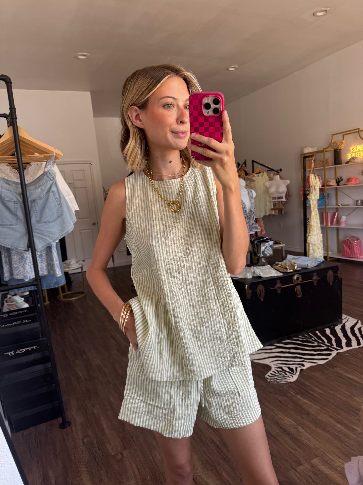 A LINE VERTICAL SEAM TOP & PATCH POCKET STRIPE SHORTS