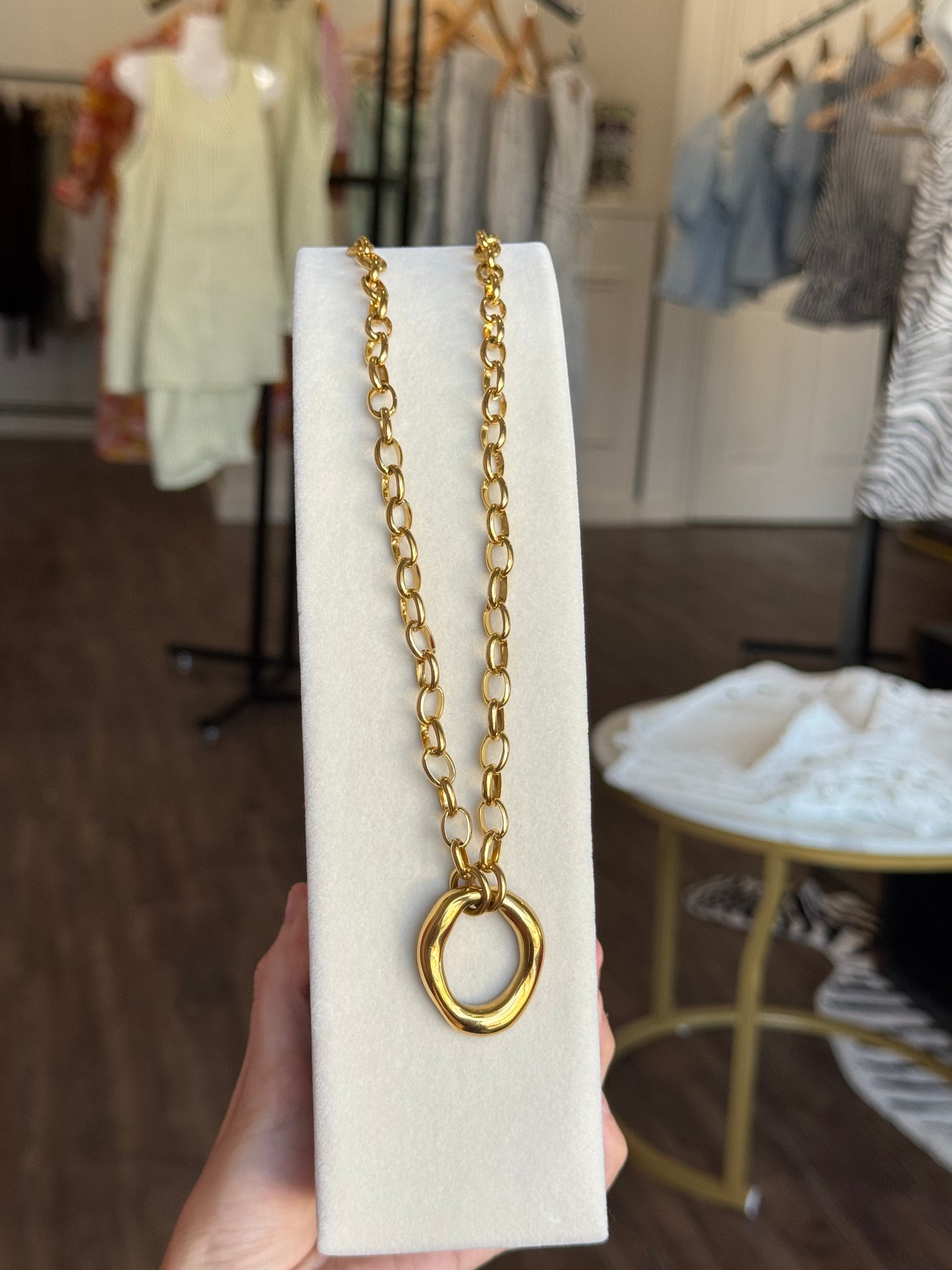 Ornate Round Chunky Necklace